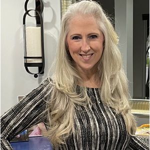 Meet your Posher, Bobbi